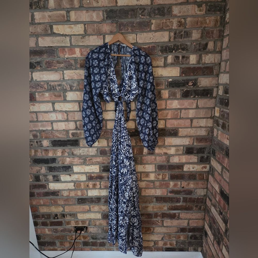 Abercrombie And Fitch Angel Sleeve O Ring Cut Out Blue Maxi Long Dress Sz Medium - Picture 2 of 6
